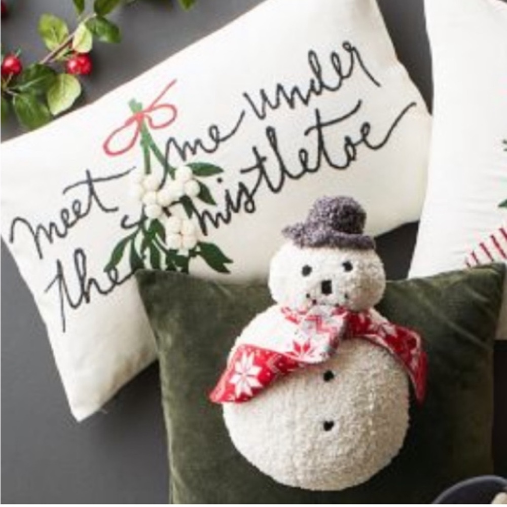 Pottery Barn Archie The Snowman Cozy Pillow Sold Out New Sealed! ⛄️